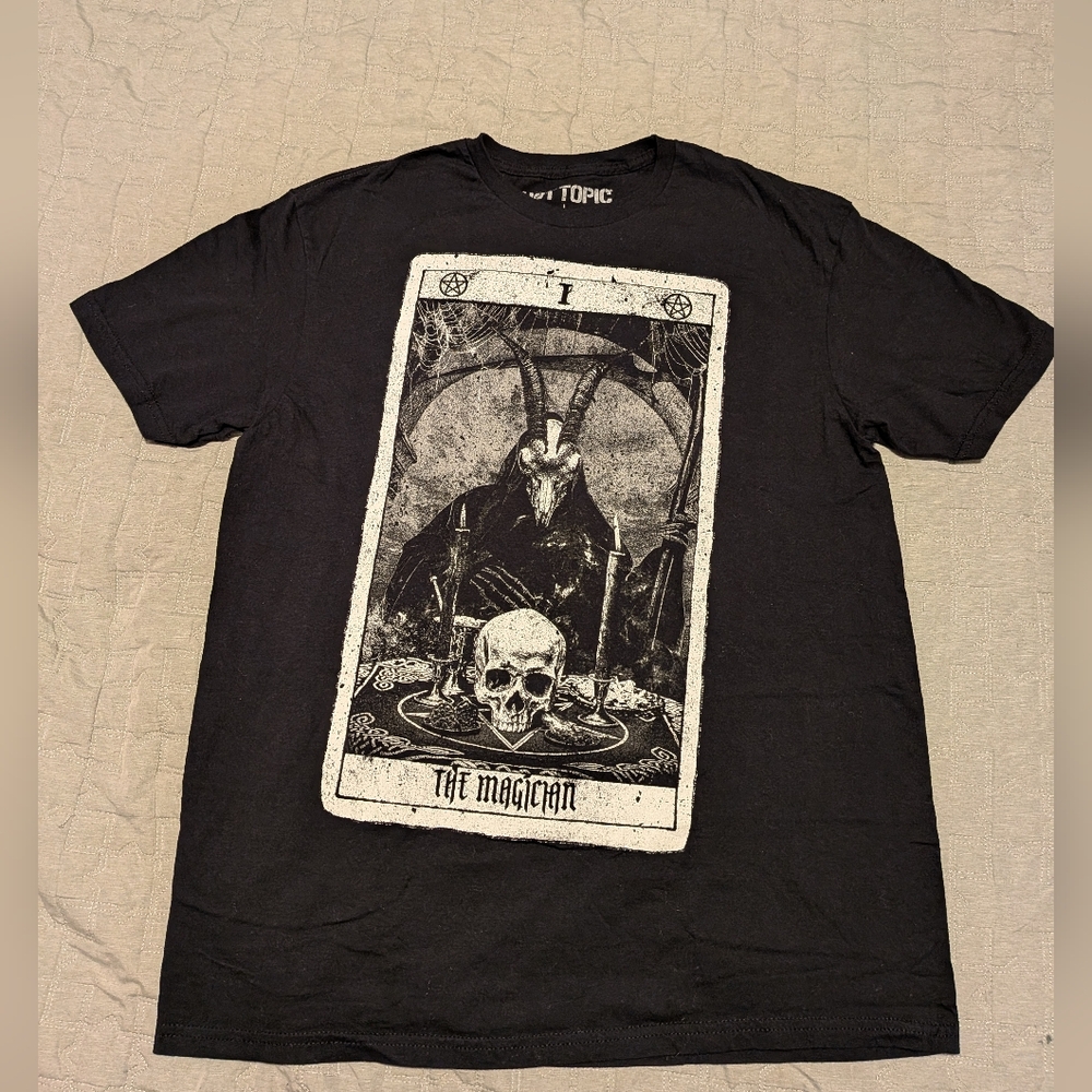 Hot Topic Baphomet Tarot Card T-Shirt